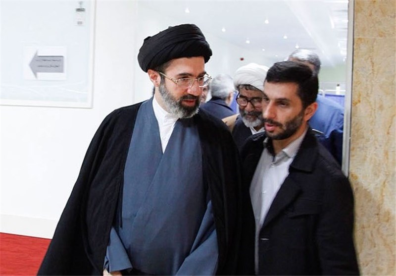 روایتی از سفر ساده فرزند رهبر معظم انقلاب به مشهد 