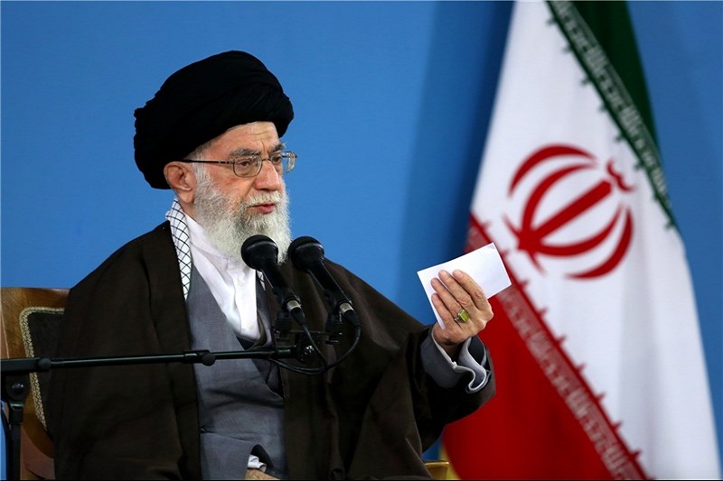 مسئله محیط زیست مسئله این دولت و آن دولت نیست؛ همه برای حل این مشکل دست به دست هم دهند