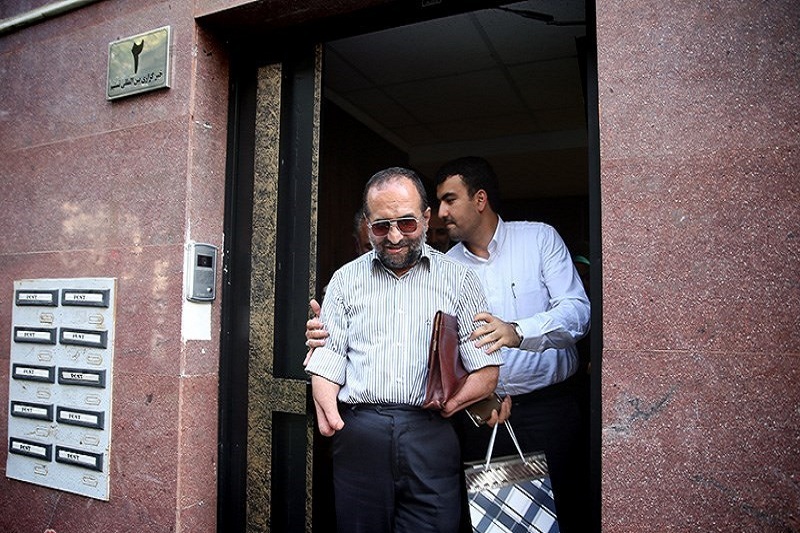 چرا باید عوامل ۸ ماه آشوب در تهران و عاملین شهادت۴۵نفر و دروغ زنندگان به انتخابات در فتنه ۸۸رفع حصر شوند؟