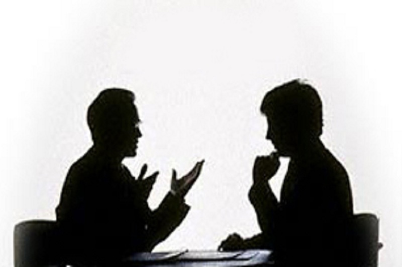 بد زبانی از علائم حقارت نفس است
