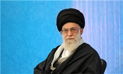 برخی از کارگزاران نظام به بهانه تعامل با دنیا روحیه انقلابی را تضعیف می‌کنند/انقلابی ماندن رمز تداوم راه شهدا است