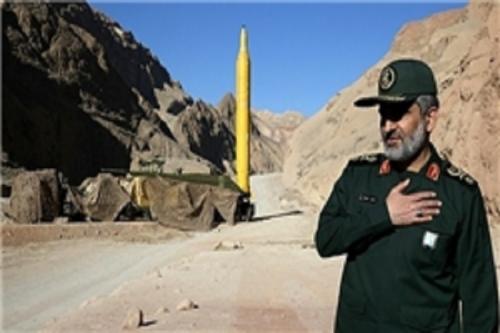 مقام آمریکایی: هر لحظه امکان پرتاب راکت چند مرحله‌ای توسط ایران وجود دارد