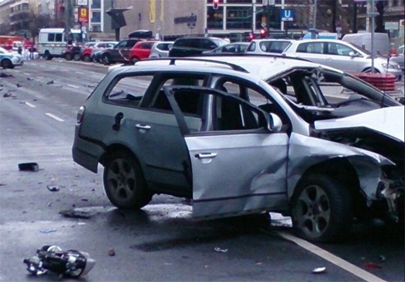 انفجار خودرو در برلین یک کشته برجای گذاشت