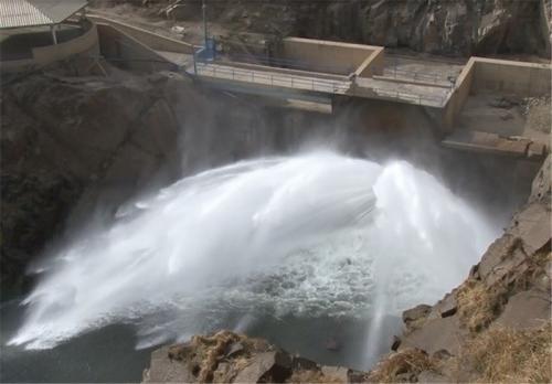 ۹۸ مترمکعب در ثانیه آب برای احیای دریاچه ارومیه رهاسازی شد 