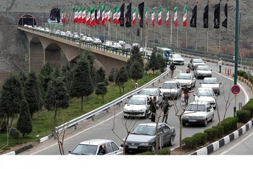  ترافیک در آزادراه تهران-کرج-قزوین و محورچالوس سنگین است