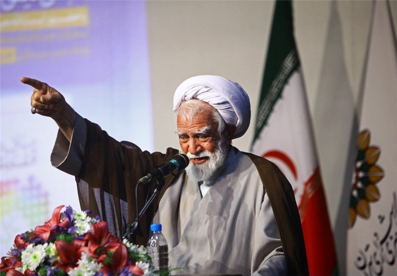 چهره واقعی آمریکا به همگان معرفی و شناسانده شود/ «اقتصاد مقاومتی» تنها در پرتو تولید و اشتغال محقق می‌شود