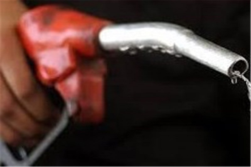  ۲ سناریوی دولت برای قیمت بنزین در سال ۹۵/احتمال چند نرخی شدن بنزین قوت گرفت