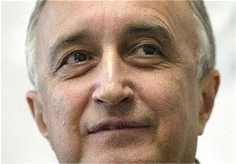 دولت یازدهم منافع اقتصادی را فدای مصالح سیاسی نکند/سیاست‌ سرکوب‌گری و پوپولیستی را کنار بگذارید