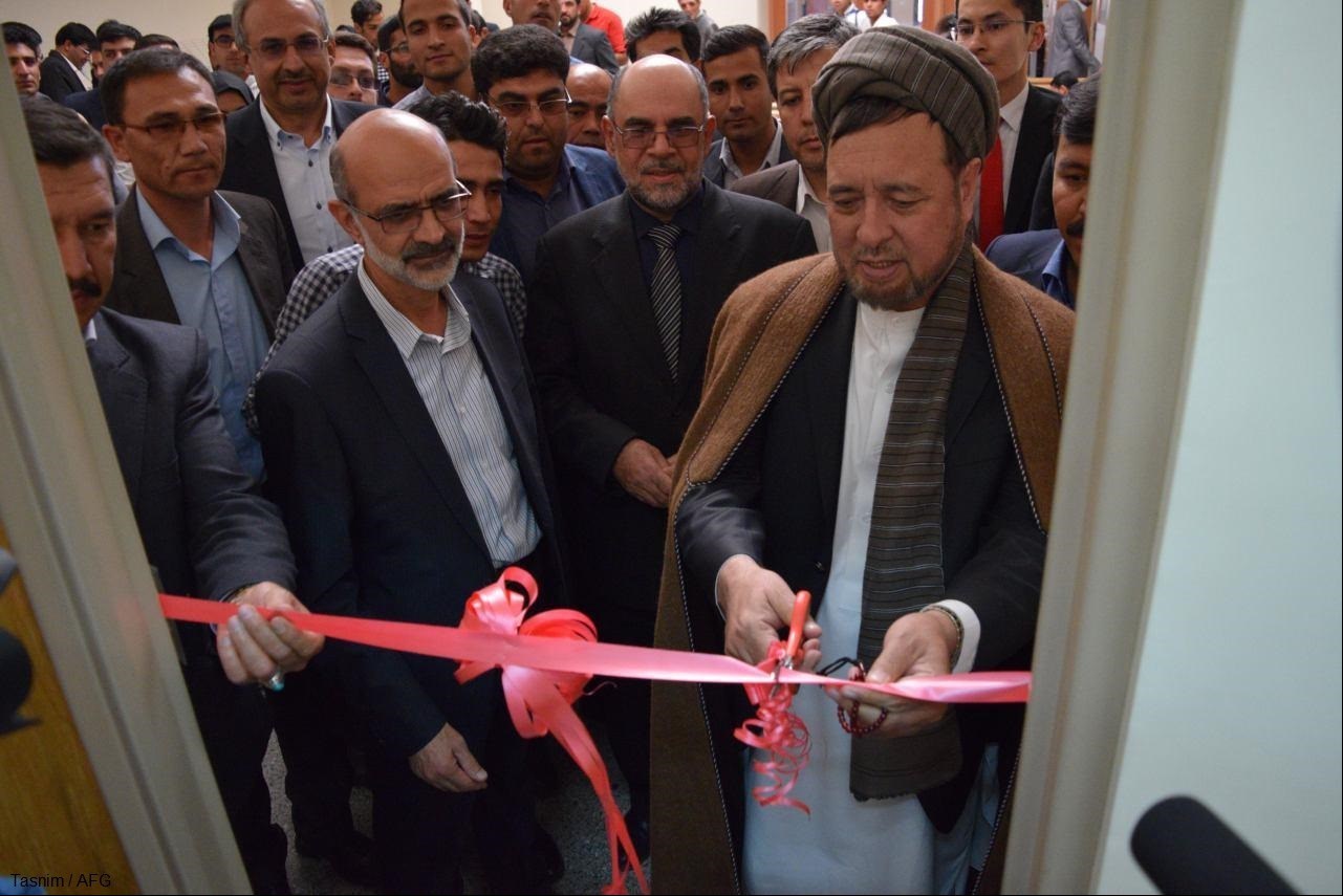 «سفره مشترک ایران و افغانستان»؛ بهانه همدلی دو ملت این‌بار با طعم همدلی مقامات + تصاویر 