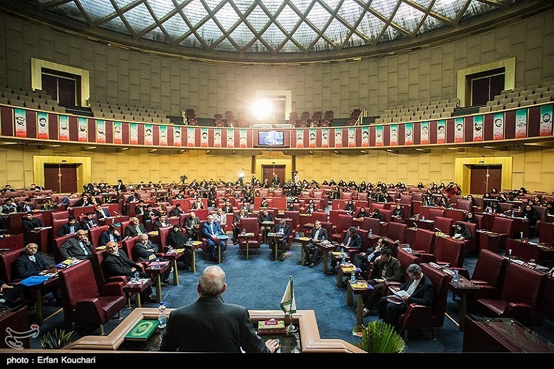 گلایه نمایندگان مجلس دانش‌آموزی از رئیس‌جمهور