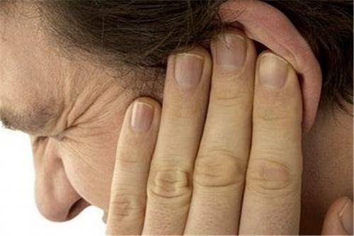 سر درگمی بیماران در بیمارستان‌ها، علت «وزوز گوش» + راهکار