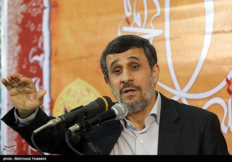 دیدار نوروزی برخی نمایندگان مجلس با احمدی‌نژاد برگزار شد 