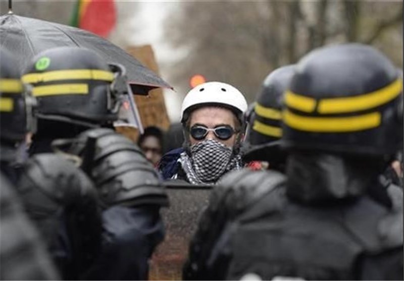 معترضان فرانسوی بار دیگر به خیابان‌ها می‌آیند 