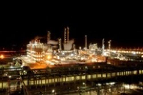 Iran ready to vie Saudi Arabia for petchem industries 