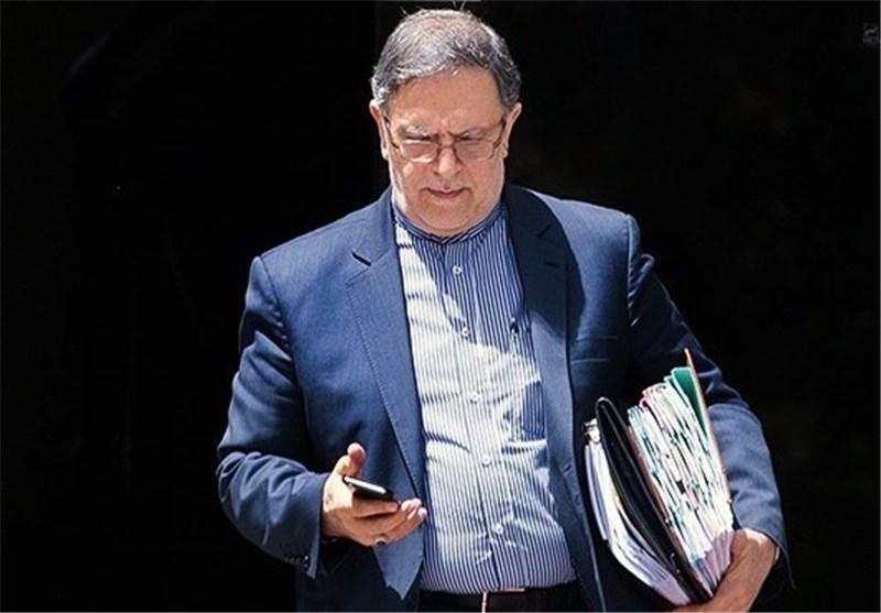 سیف فرداشب به آمریکا می‌رود 