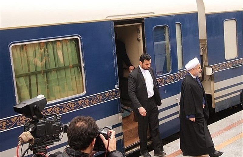قطار رئیس‌جمهور به سمنان رسید/ روحانی: طرح‌های دولت برای توسعه سمنان در سفر استانی اعلام می‌شود
