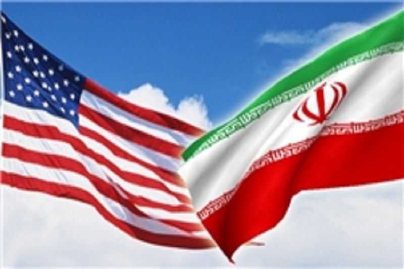 بلومبرگ: به ایران بی‌احترامی کنید/ ظریف، شایستگی دلسوزی‌های کری را ندارد