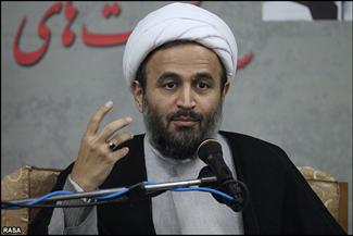 عده‌ای می‌خواهند نهادهای حول ولایت را تضعیف کنند 
