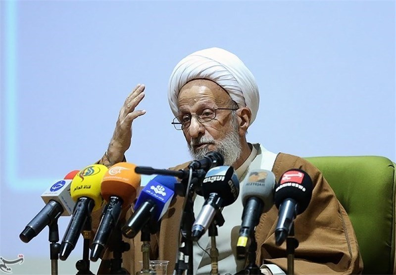 ده بار در سخنرانی بگویند «مقام معظم رهبری»، اما اعتقادی به ولایت‌فقیه نداشته باشند،کشور درست نمی‌شود/آب خوردن ما به "حسین" گره خورده است 