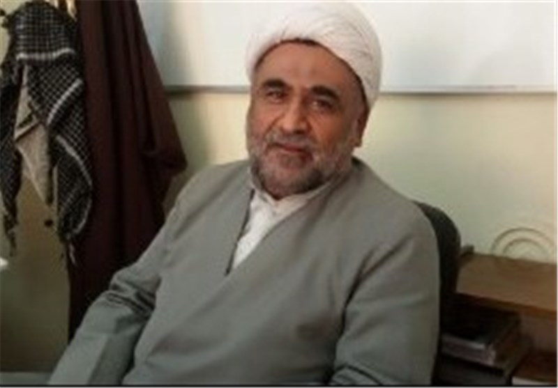 آب از سرچشمه گل‌آلود است‌ 