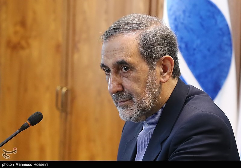 سوریه حلقه طلایی خط مقاومت است/فتوای مرجعیت اجازه نداد عراق دست آمریکا و تکفیری‌ها بیافتد 