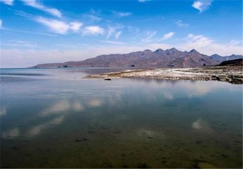 مقدمات احیای دریاچه ارومیه در سفر ریاست جمهوری فراهم می‌شود 
