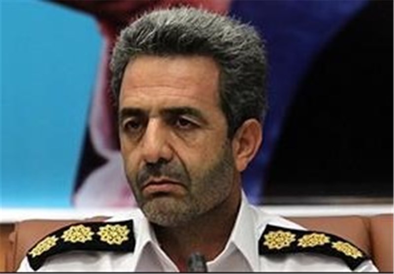 نشست عمیق زمین در خیابان مولوی 