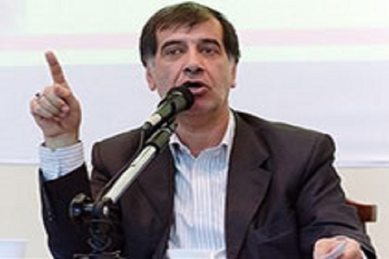 اگر عارف انصراف دهد یعنی شکست را قبول کرده/ صبر کند و بماند تا همه بفهمند چه کسی برنده واقعی انتخابات است