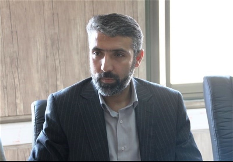 حضور آرایشگرهای مرد در آرایشگاههای زنانه کرج/ ۴ آرایشگر زن دستگیر شدند/ فروش داروی لاغری و البسه قاچاق در آرایشگاهها