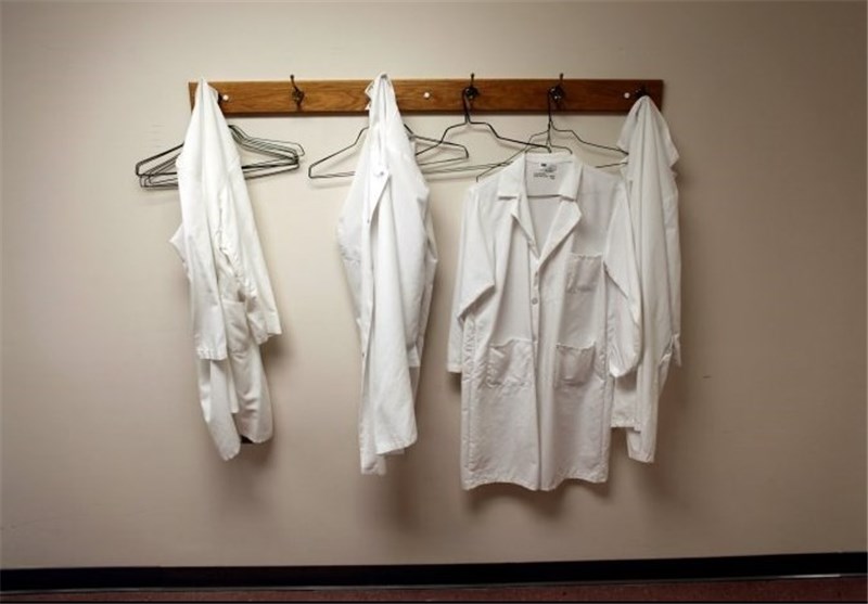 یک نظرسنجی: ۳۰درصد پزشکان زن آمریکایی مورد آزار جنسی قرار می‌گیرند 
