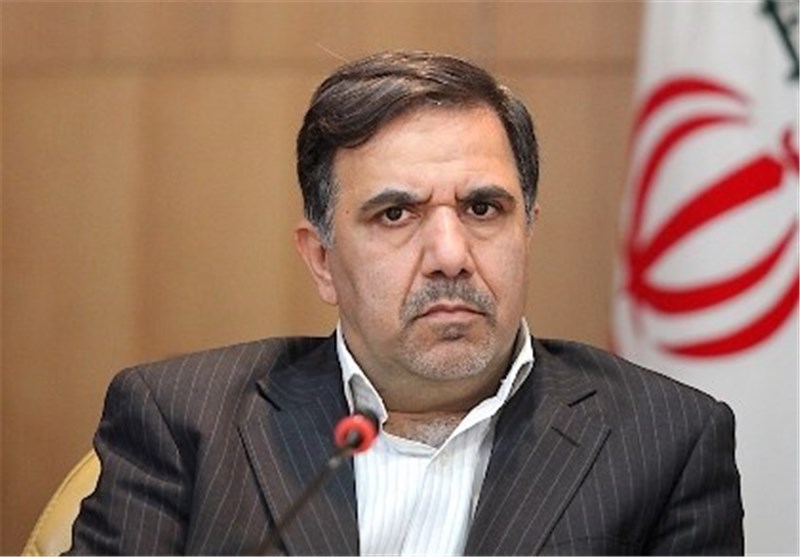 استقبال متفاوت دانشجویان دانشگاه شریف از وزیر مسکن+ تصاویر 