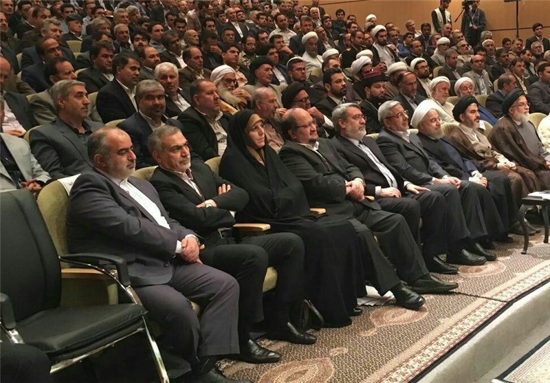 حضور مجدد "حسین فریدون" در کنار رئیس‌جمهور+ عکس 