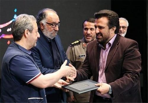 دل‌گفته‌ای از حسینی بای درباره مجاهدت‌های «آقای‌ خبرنگار» 