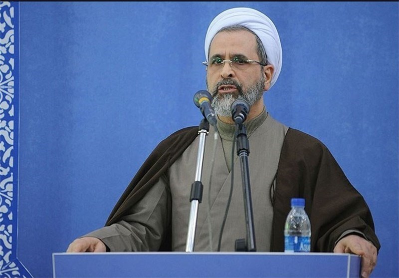 دنیا بداند ‌ملت ایران فریاد "برائت از مشرکان"و "مرگ بر آمریکا" را در مکه سر خواهد داد/باید نقشه جامع اقتصاد مقاومتی تدوین شود 