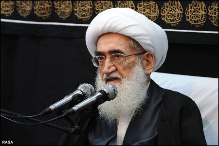 دشمن برای القای ناکارآمدی انقلاب همه توان خود را بکار گرفته است 