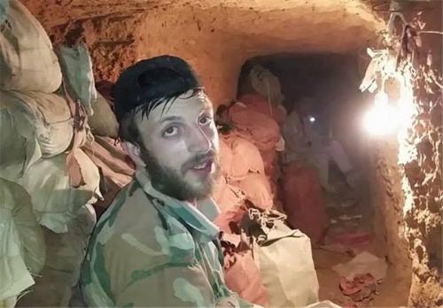 ارتش سوریه در آستانه ورود به مرزهای اداری استان الرقه 