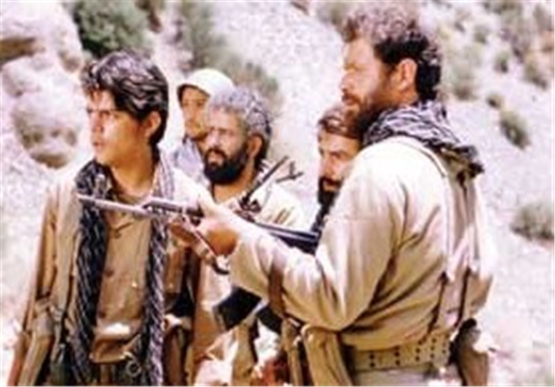 بارگشت «حاج رسول رستگاری» به تلویزیون/ همه را به مشاهده فیلم «ایستاده در غبار» توصیه می‌کنم 