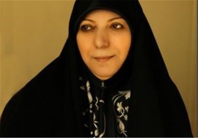 کشور در رکود به سر می‌برد/مناسبات اقتصادی دچار تنزل شده است 