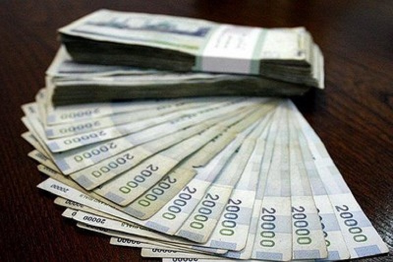 حقوق ۳۰۰ کارگر در جیب یک مدیر/ هر ساعت کار؛ ۱.۳ میلیون تومان!