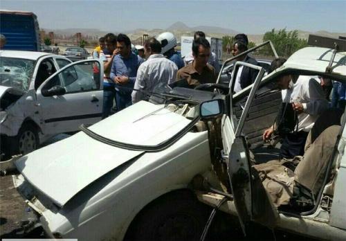 بامداد خونین در محورهای فارس / ۱۹ کشته و ۸۰ زخمی در ۲ سانحه رانندگی