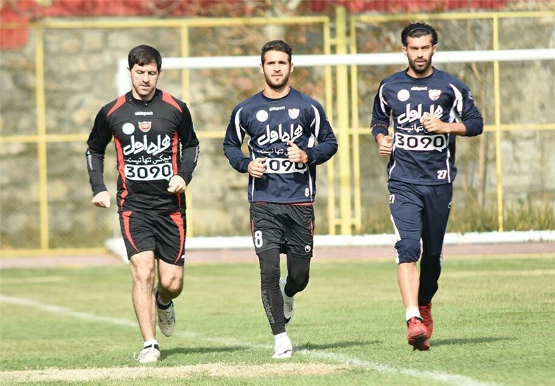 عقد قرارداد با باقری؛ به‌زودی/ تلاش یک بازیکن برای بازگشت به پرسپولیس 