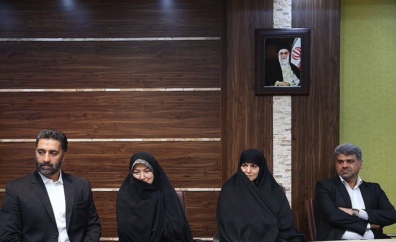 ماجرای ناگفته اسارت ۴ آمریکایی توسط متوسلیان و ارسال آنها به ایران در «تابوت»/ هاشمی رفسنجانی چگونه «برگ برنده» تبادل را سوزاند
