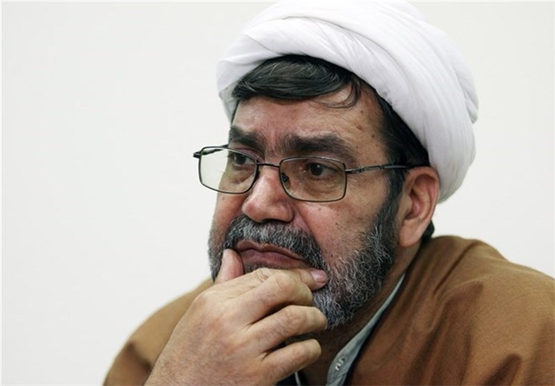  دستاوردهای منطقه‌ای حاصل زحمات «نیروی قدس» است/ برخی مسئولان دولت بی‌خاصیتند/ رفع تحریم‌ها با مشکل مواجه است 
