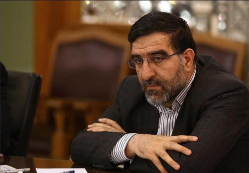  حقوق‌های نجومی نشان‌گر نفوذهای باندی است 