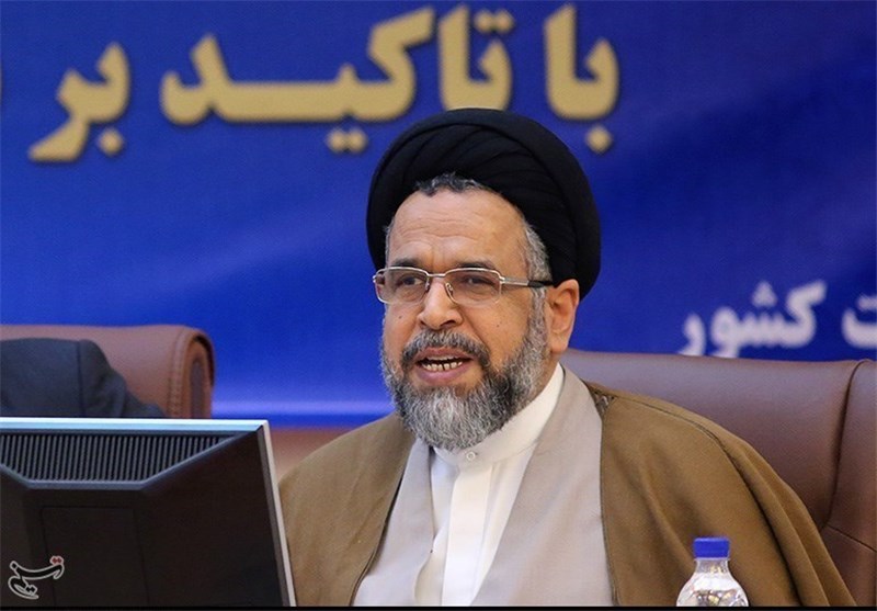  برکناری یک مسئول به‌خاطر دریافت پول در ازای اعطای امتیاز/ جلوی زمین خوردن واحدهای تولیدی را می‌گیریم 