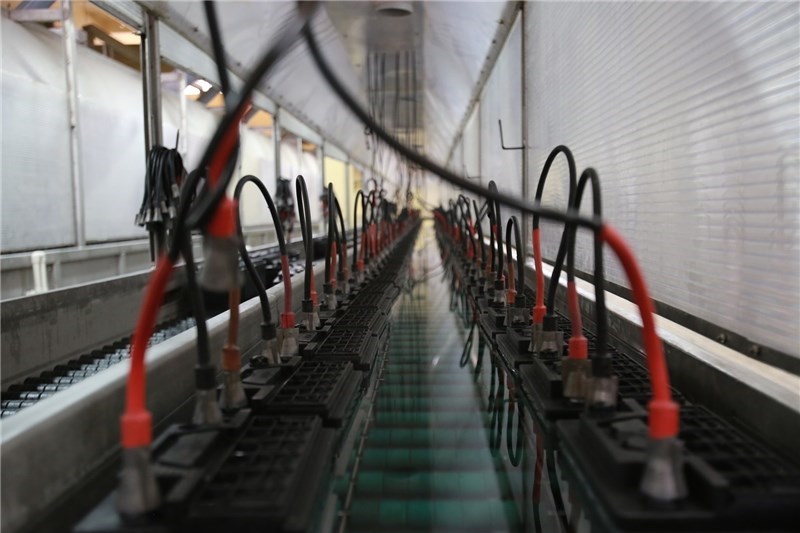 عکس:خطوط تولید باتری‌های پیشرفته در وزارت دفاع