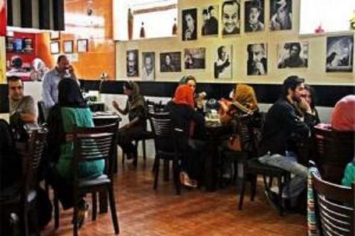 با فرهنگ لغت وارد کافه شوید