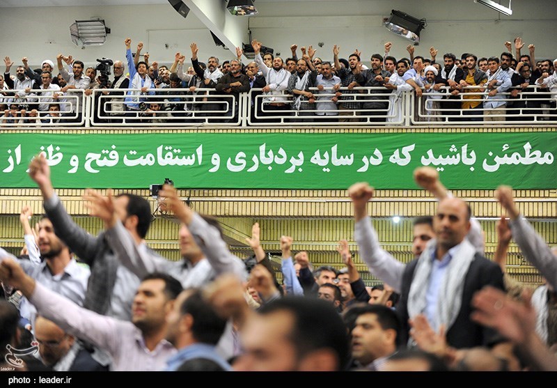  از دیار «زاگرس» تا حسینیه امام خمینی(ره) /‌ عاشقانه‌هایی از دیدار مردم لرستان با امام خامنه‌ای 