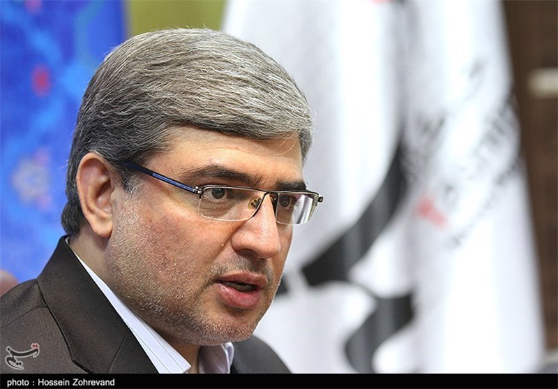  آغاز شناسایی و آموزش ۱۳۵۰ قاری نوجوان و جوان/ تولید نرم‌افزار خط و ترجمه قرآن با هدف کاهش هزینه‌ خرید قرآن 