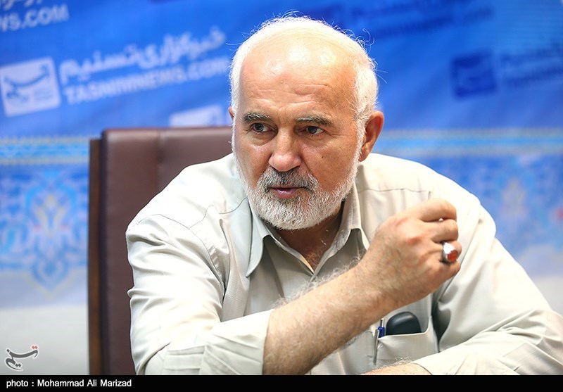  روحانی با حرام‌خواری‌‌ها برخورد نکند، تک دوره‌ای می‌شود/ سکوت دولت در قبال "فریدون" بی‌معناست 